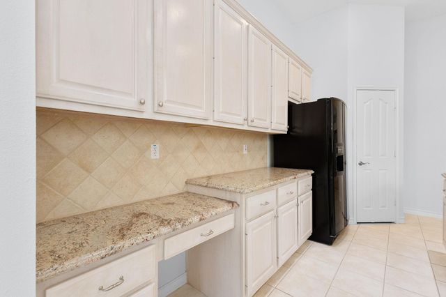 24202 Middle FRK, San Antonio, TX 78258