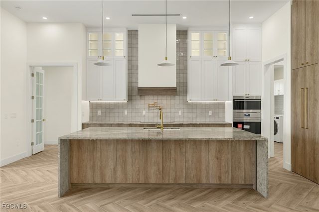 816 NW 39th AVE, Cape Coral, FL 33993