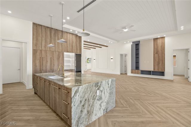 816 NW 39th AVE, Cape Coral, FL 33993