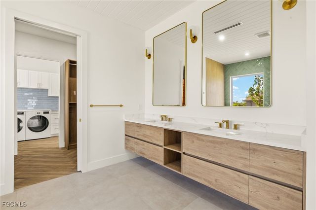 816 NW 39th AVE, Cape Coral, FL 33993