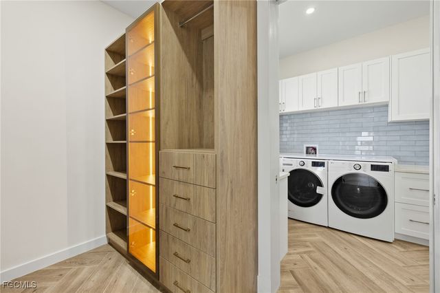 816 NW 39th AVE, Cape Coral, FL 33993