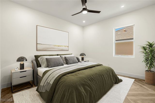 816 NW 39th AVE, Cape Coral, FL 33993