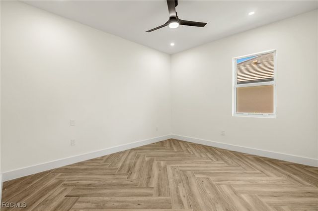 816 NW 39th AVE, Cape Coral, FL 33993