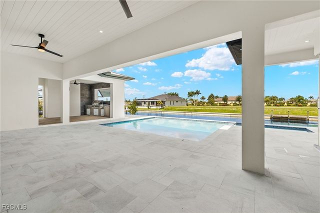 816 NW 39th AVE, Cape Coral, FL 33993