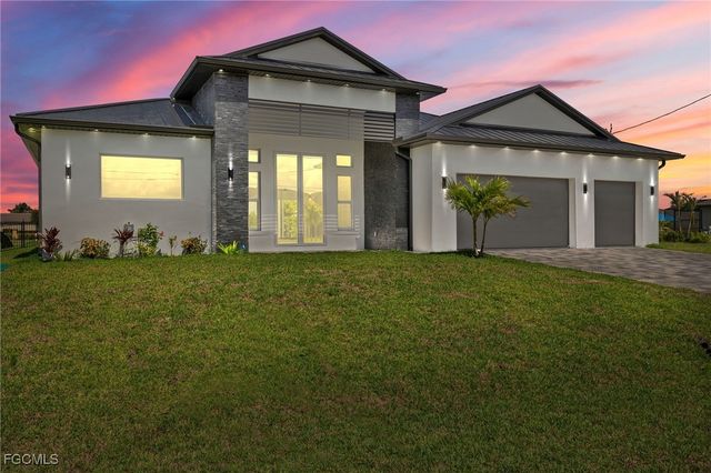 816 NW 39th AVE, Cape Coral, FL 33993