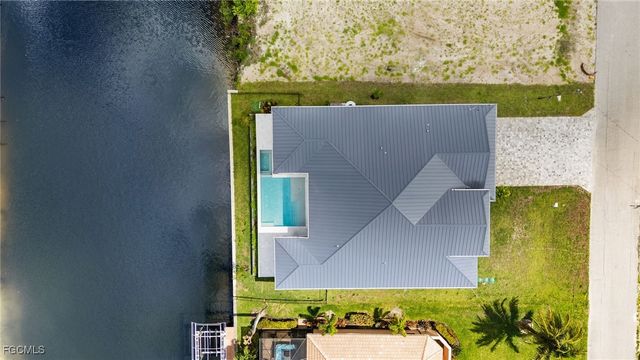 816 NW 39th AVE, Cape Coral, FL 33993