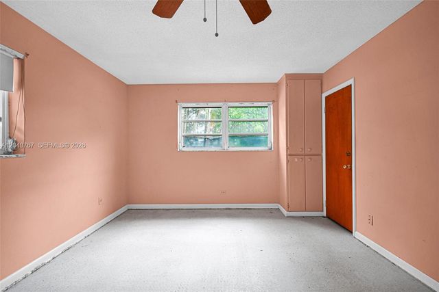 600 Petunia Dr, Plantation, FL 33317