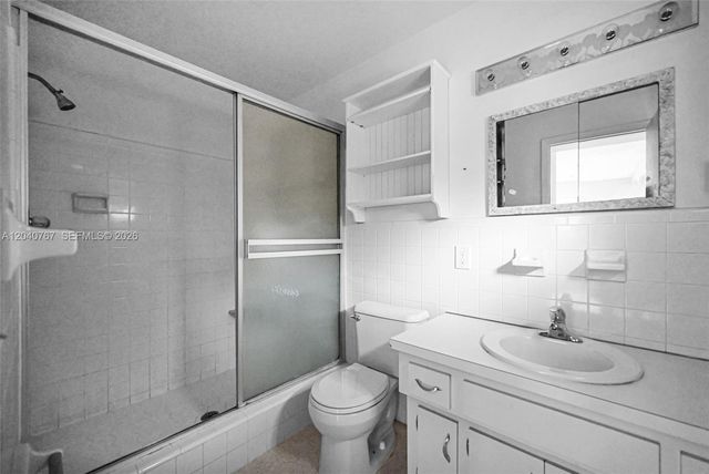 600 Petunia Dr, Plantation, FL 33317