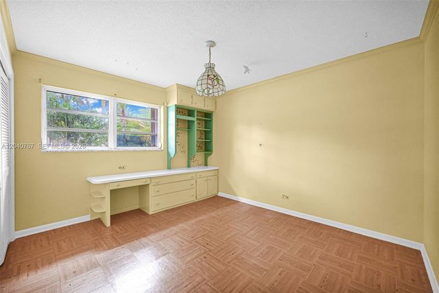 600 Petunia Dr, Plantation, FL 33317