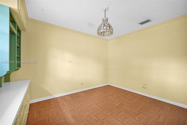 600 Petunia Dr, Plantation, FL 33317