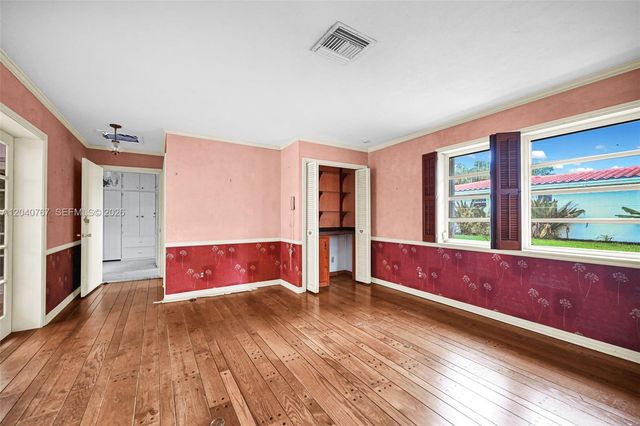 600 Petunia Dr, Plantation, FL 33317
