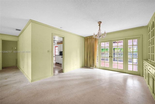 600 Petunia Dr, Plantation, FL 33317