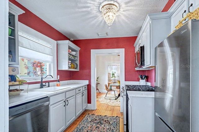 844 11TH AVENUE S, St Petersburg, FL 33701