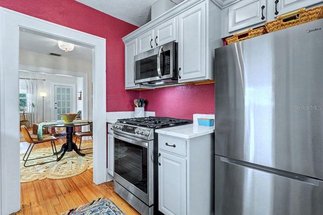 844 11TH AVENUE S, St Petersburg, FL 33701