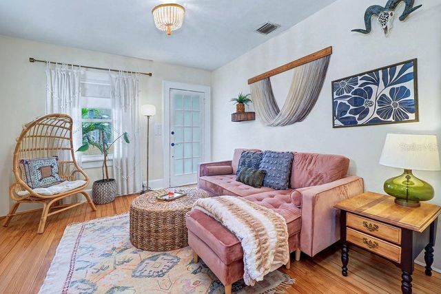 844 11TH AVENUE S, St Petersburg, FL 33701