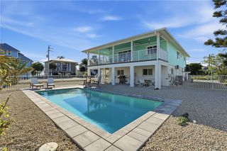 170 Redfish RD, Fort Myers Beach, FL 33931