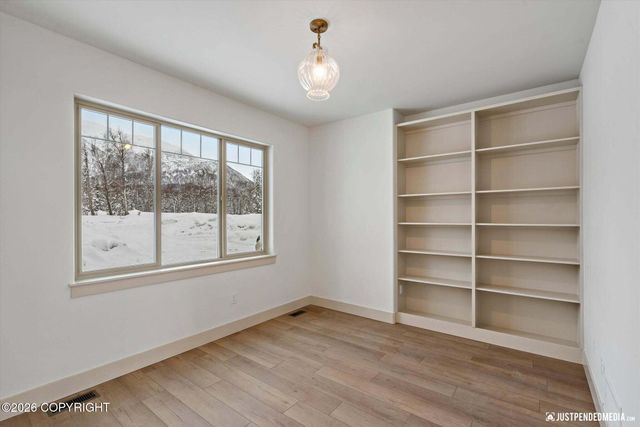 9754 E Ariel Drive, Palmer, AK 99645