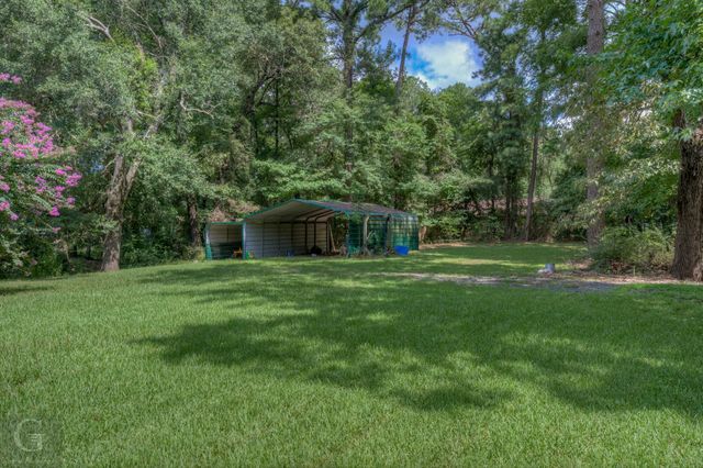 7410 Flatwood Drive, Greenwood, LA 71033