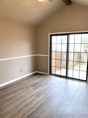 6102 S Waco Avenue, Tulsa, OK 74132