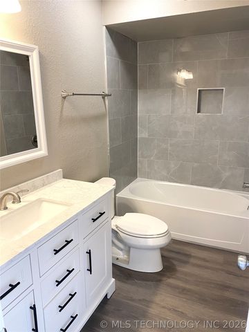 6102 S Waco Avenue, Tulsa, OK 74132