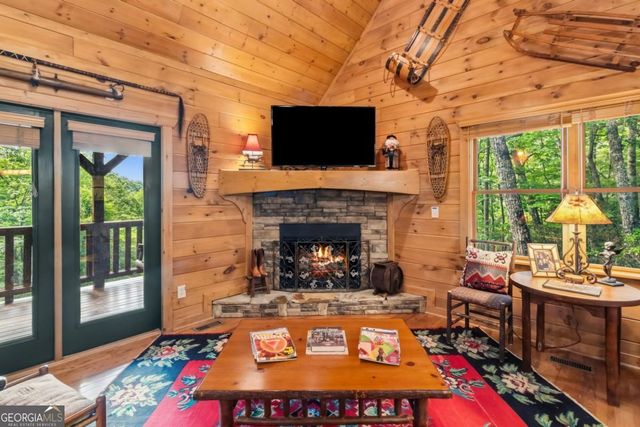 175 Leisure Drive, Ellijay, GA 30536