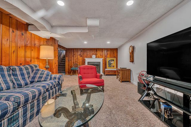 6923 Old Mill RD, Roanoke, VA 24018