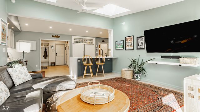 8045 Broadway Street, Indianapolis, IN 46240