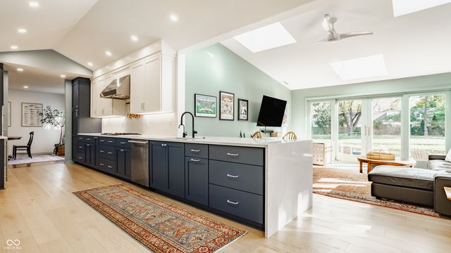 8045 Broadway Street, Indianapolis, IN 46240