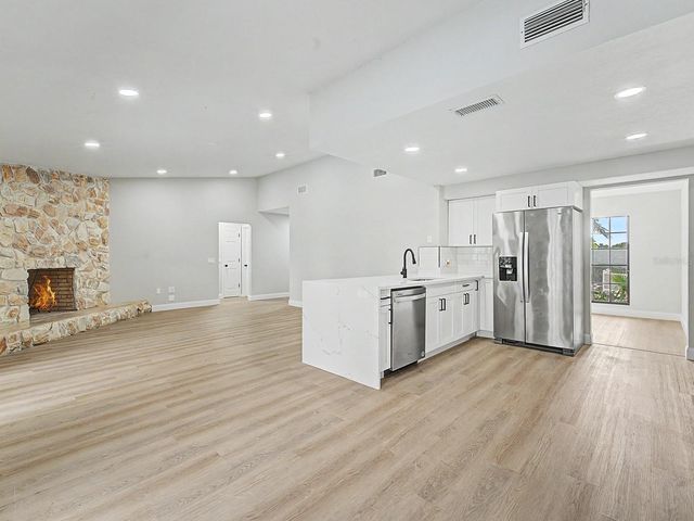 6918 ODONIEL LOOP W, Lakeland, FL 33809