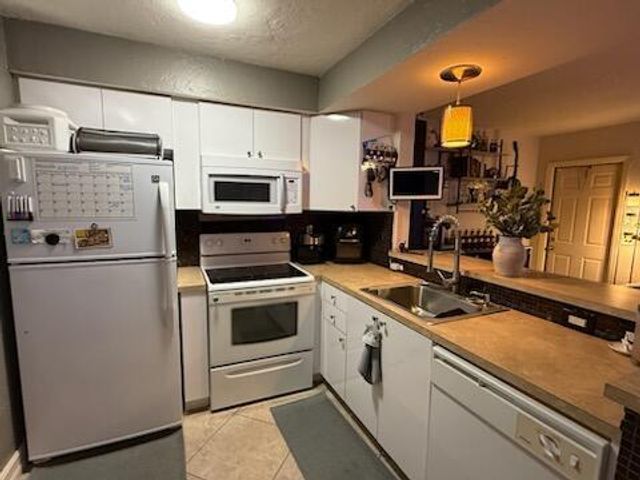 2713 NE 33RD Avenue, Fort Lauderdale, FL 33308