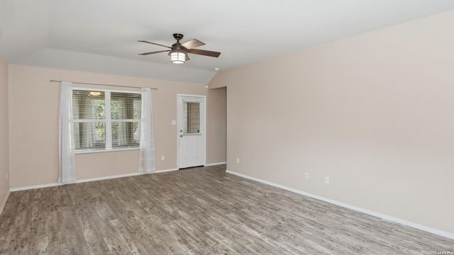 2422 MOSELLE LN, New Braunfels, TX 78130