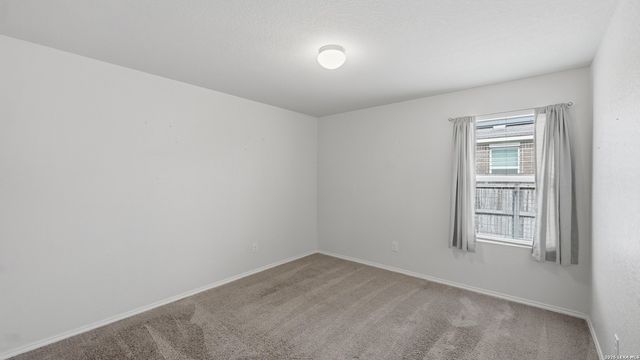 2422 MOSELLE LN, New Braunfels, TX 78130