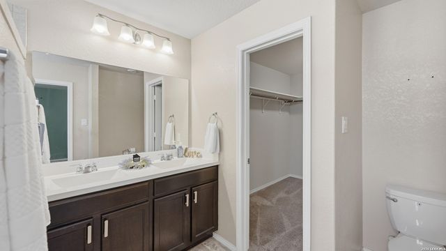 2422 MOSELLE LN, New Braunfels, TX 78130