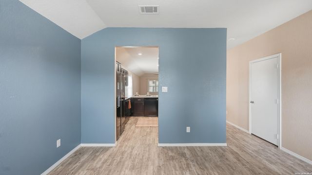 2422 MOSELLE LN, New Braunfels, TX 78130