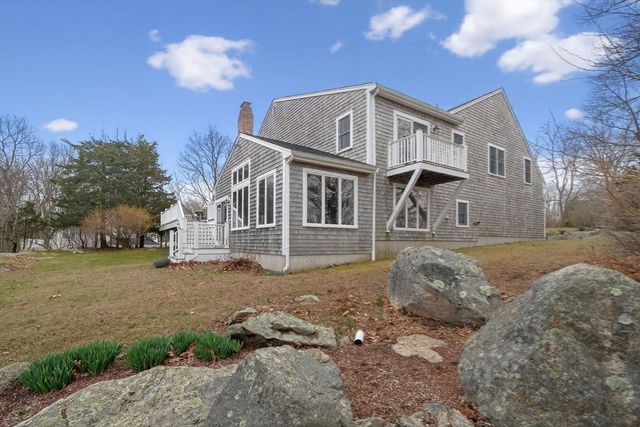 32 Howe Rd, Cohasset, MA 02025