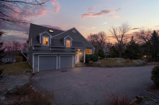 32 Howe Rd, Cohasset, MA 02025