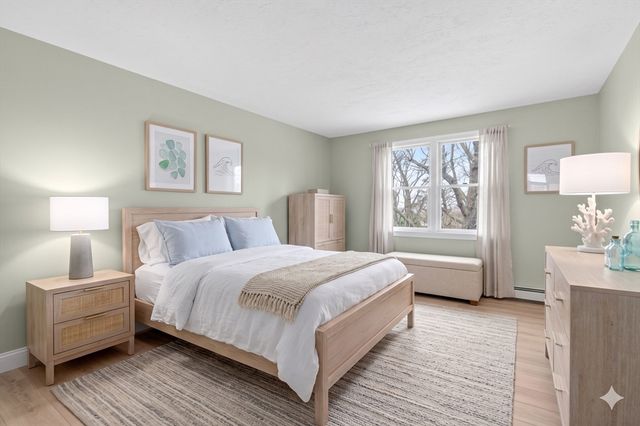 32 Howe Rd, Cohasset, MA 02025