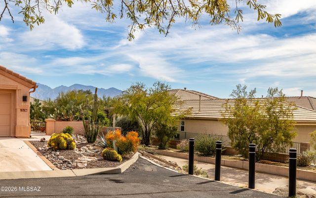 13197 N Silver Cholla Place, Marana, AZ 85658