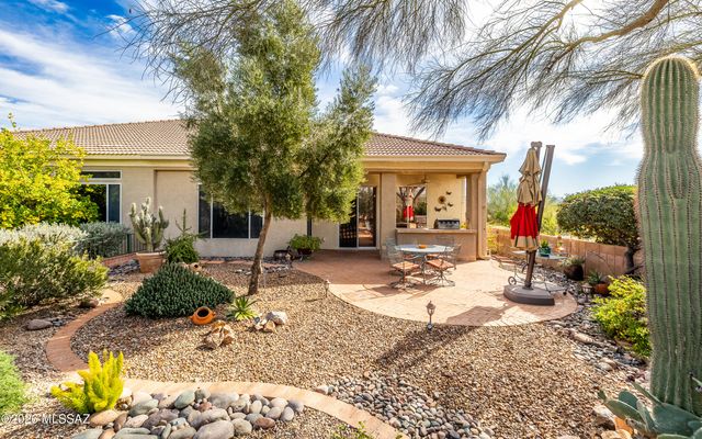 13197 N Silver Cholla Place, Marana, AZ 85658