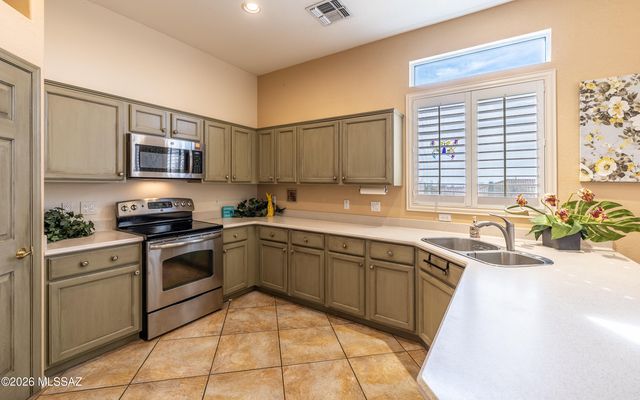 13197 N Silver Cholla Place, Marana, AZ 85658