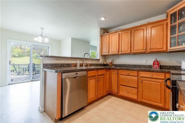 707 Gilbert Road, Chestnuthill Twp, PA 18331