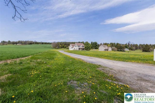 707 Gilbert Road, Chestnuthill Twp, PA 18331