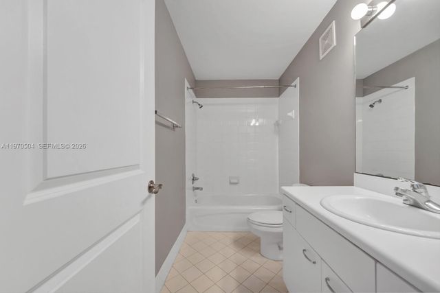 2590 Cordoba Bnd 2590, Weston, FL 33327