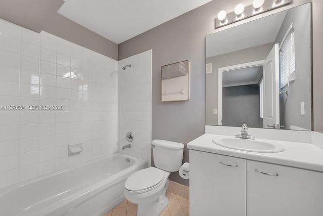 2590 Cordoba Bnd 2590, Weston, FL 33327