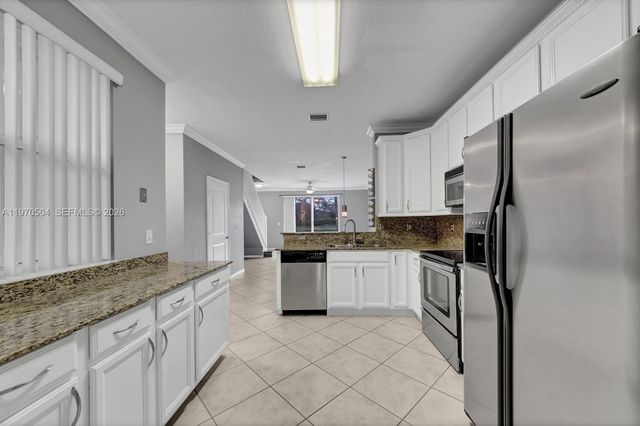 2590 Cordoba Bnd 2590, Weston, FL 33327