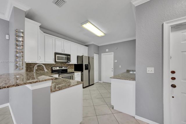 2590 Cordoba Bnd 2590, Weston, FL 33327