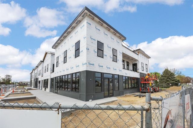 1500 Main St 203, Ely, IA 52227