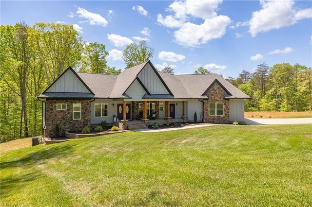 7351 Hidden View Drive, Oak Ridge, NC 27310