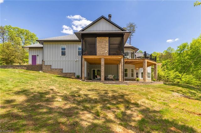 7351 Hidden View Drive, Oak Ridge, NC 27310