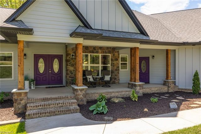 7351 Hidden View Drive, Oak Ridge, NC 27310